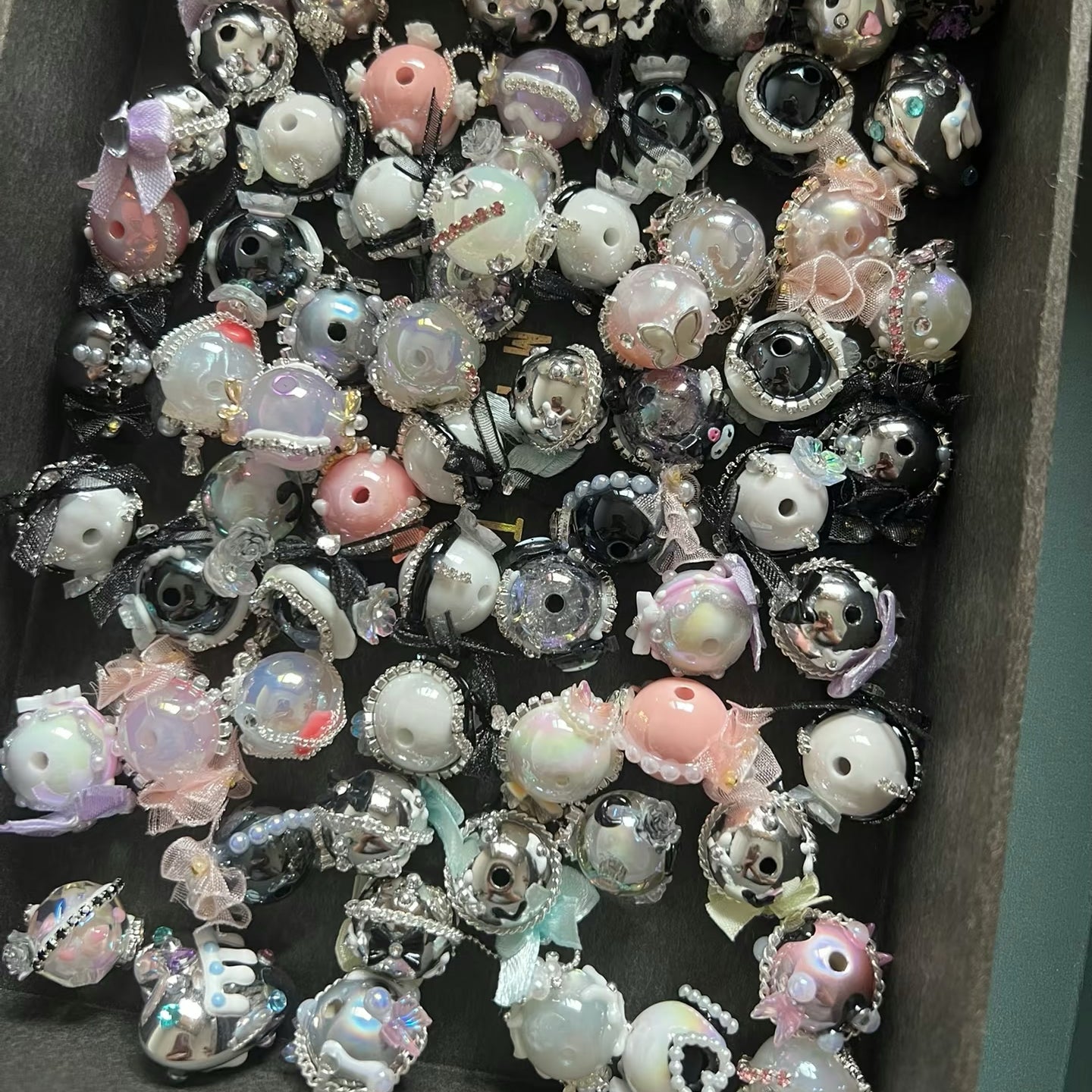 CUSTOM BEADS